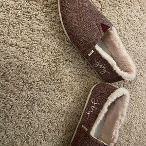 Toms Women's Maroon Slip-On Slippers